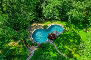 34 Century Trail, Harrison, NY 10528 - Photo 2