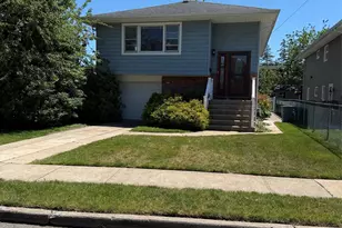 190 Hollywood Ave, Valley Stream, NY 11581 - Photo 2