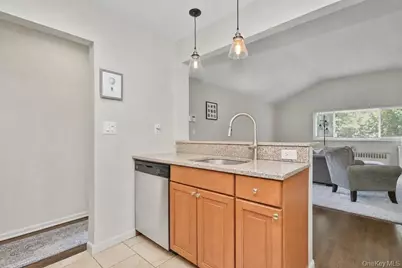 7 Tudor Place, Hartsdale, NY 10530 - Photo 8