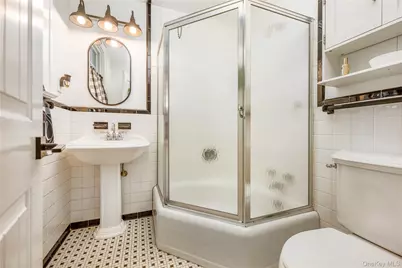 134 Singworth Street, Oyster Bay, NY 11771 - Photo 14