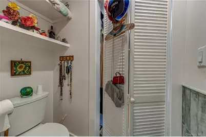 253 Melbury Road, Babylon, NY 11702 - Photo 22