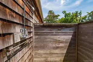 253 Melbury Rd, Babylon, NY 11702 - Photo 40