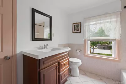 8 Mildred Avenue, Poughkeepsie, NY 12603 - Photo 18