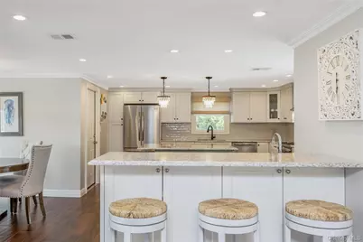 17 Lewis Circle, Babylon, NY 11702 - Photo 12