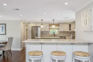 17 Lewis Cir, Babylon, NY 11702 - Photo 12