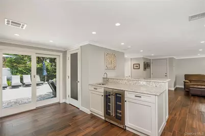 17 Lewis Circle, Babylon, NY 11702 - Photo 6