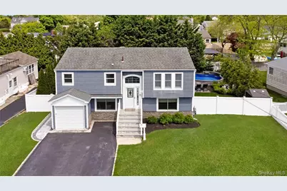 17 Lewis Circle, Babylon, NY 11702 - Photo 4