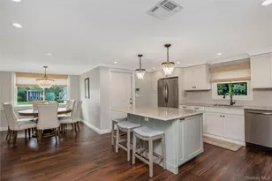 17 Lewis Cir, Babylon, NY 11702 - Photo 10