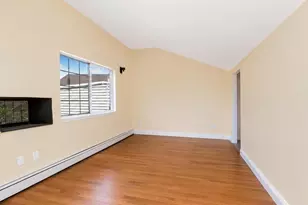 1987 Cruger Ave, Bronx, NY 10462 - Photo 10