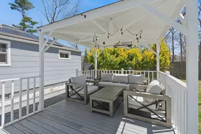 94 E Bay Avenue, Hampton Bays, NY 11946 - Photo 12