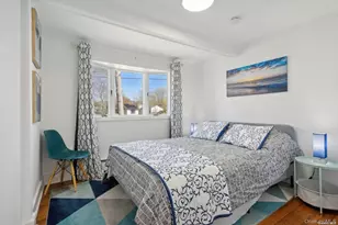 94 E Bay Ave, Hampton Bays, NY 11946 - Photo 10