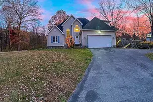 181 David Dr, Pleasant Valley, NY 12601 - Photo 2