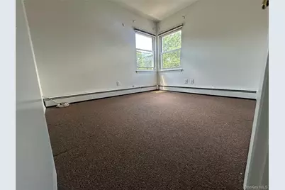 77-24 252nd Street #2nd Floor, Bellerose, NY 11426 - Photo 4