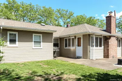 32 Sycamore Road, Valley Stream, NY 11581 - Photo 4