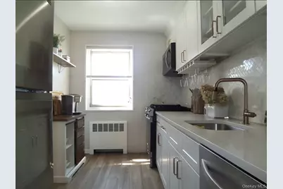 8 Cascade Terrace #1D, Yonkers, NY 10703 - Photo 2