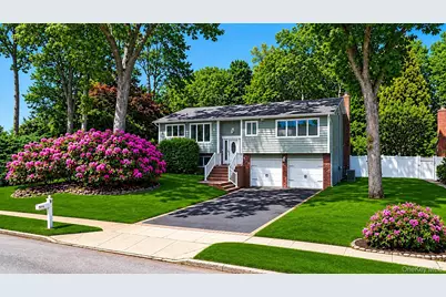 9 Quincy Lane, Smithtown, NY 11787 - Photo 2