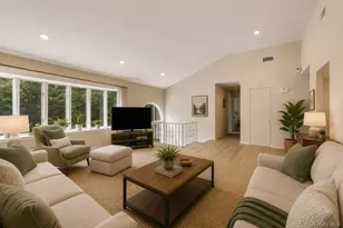 9 Quincy Ln, Smithtown, NY 11787 - Photo 10