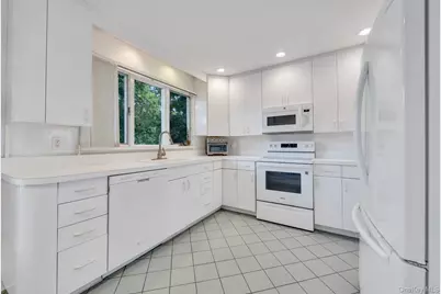 9 Quincy Lane, Smithtown, NY 11787 - Photo 16