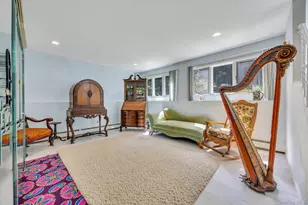 9 Quincy Ln, Smithtown, NY 11787 - Photo 32