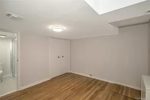 22 Duke Of Gloucest, Manhasset, NY 11030 - Photo 26