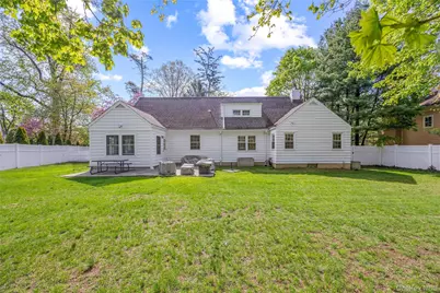 50 Wilmot Road, New Rochelle, NY 10804 - Photo 2