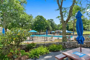 51 Jefferson Oval, Yorktown Heights, NY 10598 - Photo 18