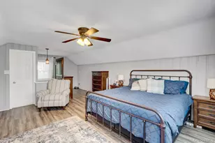 147 Sydney Ave, Malverne, NY 11565 - Photo 22