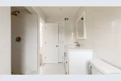 71-32 Loubet Street, Forest Hills, NY 11375 - Photo 14