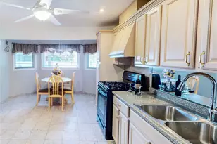 41 Westbrook Ln, Roosevelt, NY 11575 - Photo 12