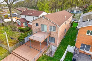 71-12 242nd St, Little Neck, NY 11362 - Photo 48