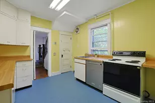 37 Orchard St, Pleasantville, NY 10570 - Photo 12