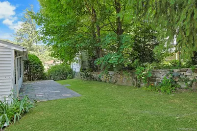 37 Orchard Street, Pleasantville, NY 10570 - Photo 22