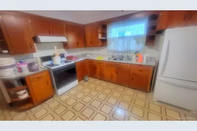 319 Mansion Street #1, Poughkeepsie, NY 12601 - Photo 2