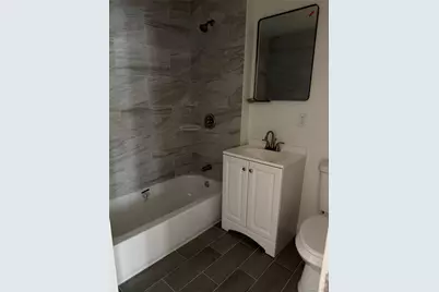 910 E 226th Street, Bronx, NY 10466 - Photo 4