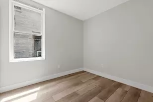 910 E 226th St, Bronx, NY 10466 - Photo 8