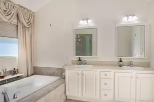 25 Esplanade Dr, Patchogue, NY 11772 - Photo 20