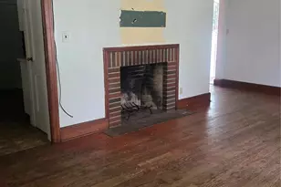 54 W 13th St, Huntington Station, NY 11746 - Photo 8
