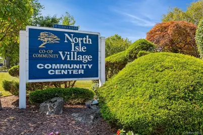 1 Aspen Court #1A, Coram, NY 11727 - Photo 12