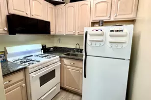 18 Navajo Ct, Coram, NY 11727 - Photo 2