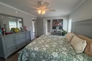 1661 Old Country, Riverhead, NY 11901 - Photo 24