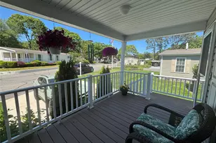 1661 Old Country, Riverhead, NY 11901 - Photo 4
