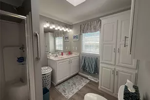 1661 Old Country, Riverhead, NY 11901 - Photo 28