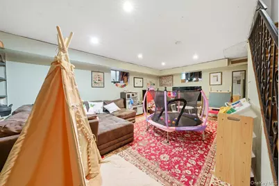 51 Cumberland Drive, Yonkers, NY 10704 - Photo 34