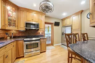 51 Cumberland Dr, Yonkers, NY 10704 - Photo 18