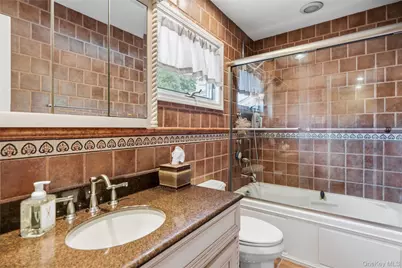 11 Edison Drive, South Huntington, NY 11746 - Photo 28