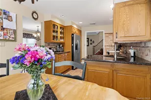 11 Edison Dr, South Huntington, NY 11746 - Photo 10
