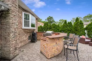 11 Edison Dr, South Huntington, NY 11746 - Photo 40