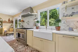 3 Mooring Dr, Bellport, NY 11713 - Photo 18