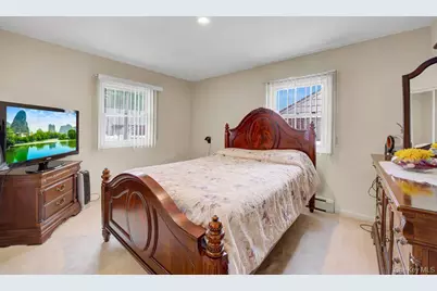 1662 Sherbourne Road, Valley Stream, NY 11580 - Photo 20