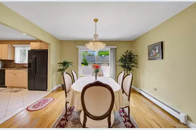 1662 Sherbourne Road, Valley Stream, NY 11580 - Photo 10